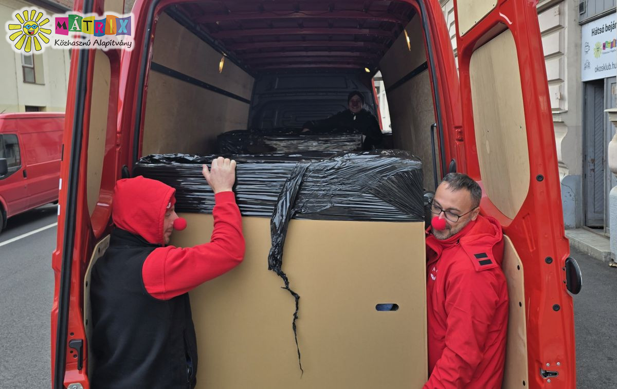 Mesebeli jótetteket támogatott a FoxPost