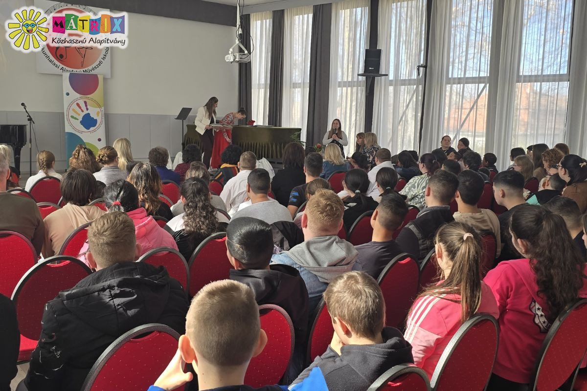 Verses–mesemondó versenyen zsűriztek a bohócdoktorok