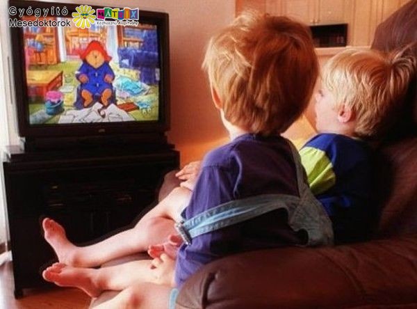 A tévézés hatása a gyerekekre