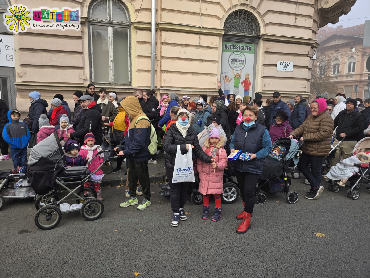 Ételért állnak sorba, sajnos ez nem mese